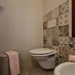 Cozy Floor With Shared Garden *
