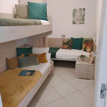 Διαμέρισμα Cozy Floor With Shared Garden