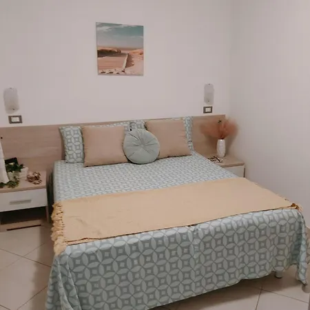 Cozy Floor With Shared Garden Διαμέρισμα *