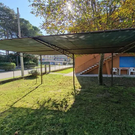 Apartment Cozy Floor With Shared Garden Bibione