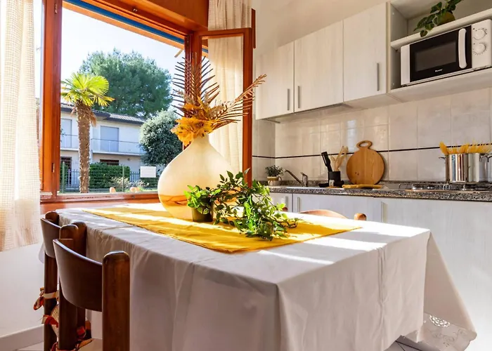 Cozy Floor With Shared Garden Daire Bibione